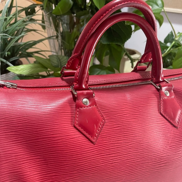 Louis Vuitton Speedy 30 in Red Epi Leather - Picture 2 of 7
